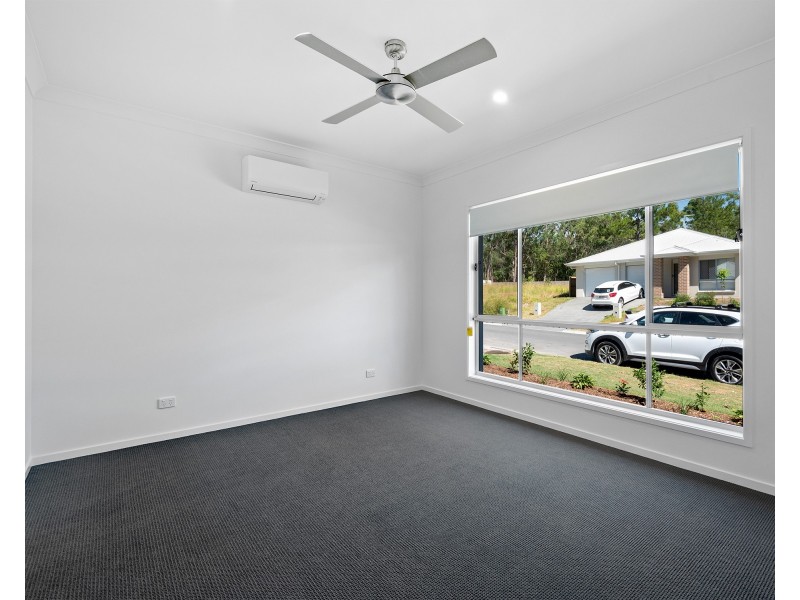 46 Bloomfield Avenue, Park Ridge QLD 4125