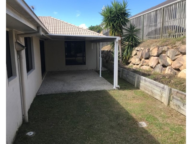 3 Barradeen Circuit, Pacific Pines QLD 4211