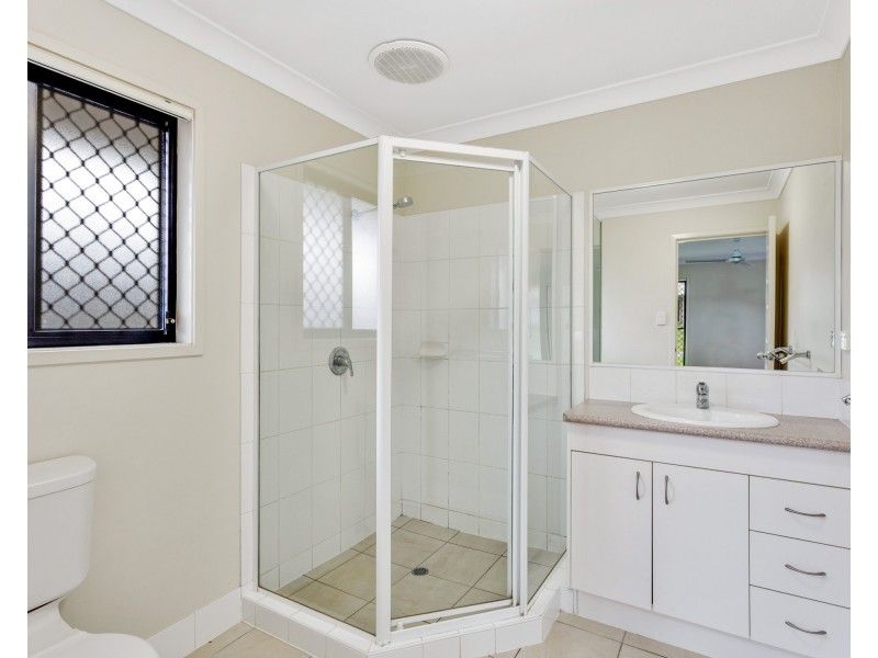 8 Duncan Crescent, Joyner QLD 4500