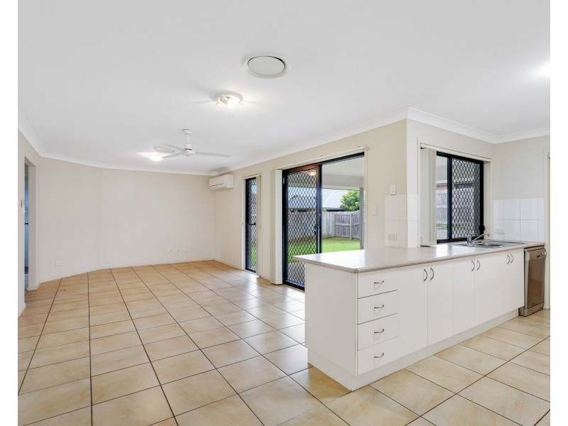 8 Duncan Crescent, Joyner QLD 4500
