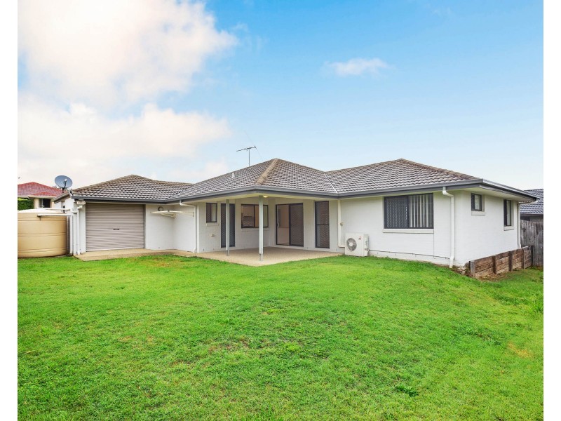 8 Duncan Crescent, Joyner QLD 4500