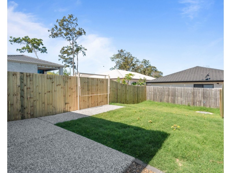 2/45 Pinelands Street, Loganlea QLD 4131