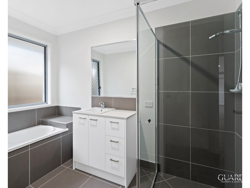8 Reed Street, Logan Reserve QLD 4133