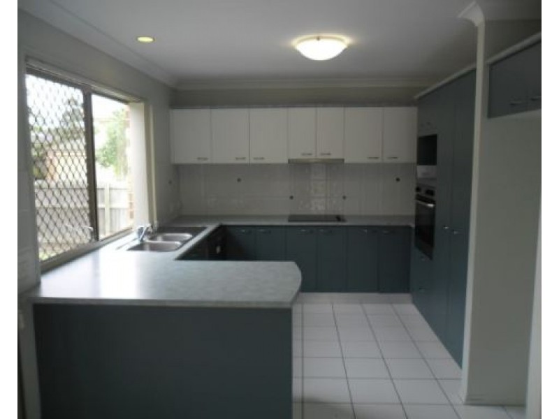 18 Burkett Crescent, Victoria Point QLD 4165