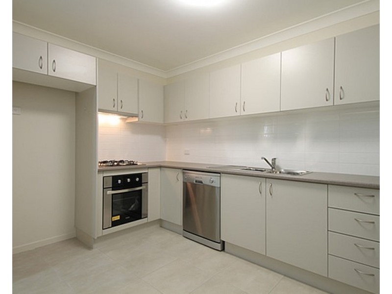 2/21 Toby Close, Kallangur QLD 4503