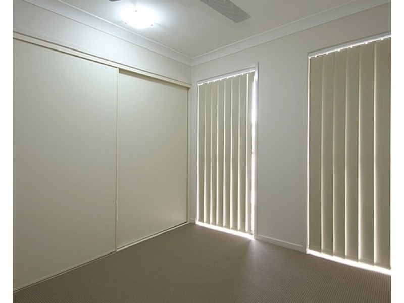 2/21 Toby Close, Kallangur QLD 4503