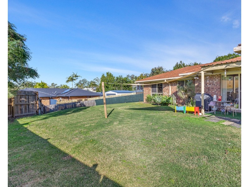 4 Hatia Grove, Ferny Grove QLD 4055