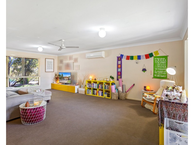 4 Hatia Grove, Ferny Grove QLD 4055