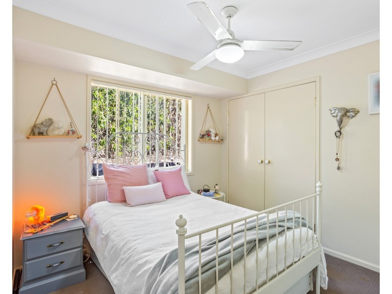 4 Hatia Grove, Ferny Grove QLD 4055