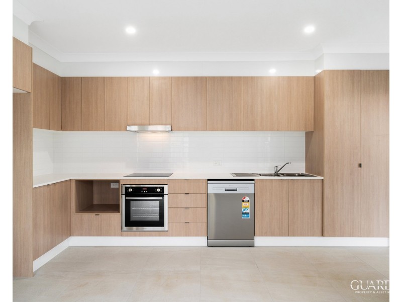 2/7 Finch Court, Loganlea QLD 4131