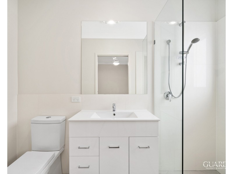 2/7 Finch Court, Loganlea QLD 4131