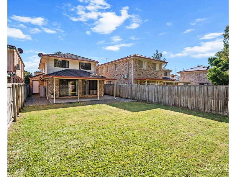 8 Araluen Street, Carindale QLD 4152