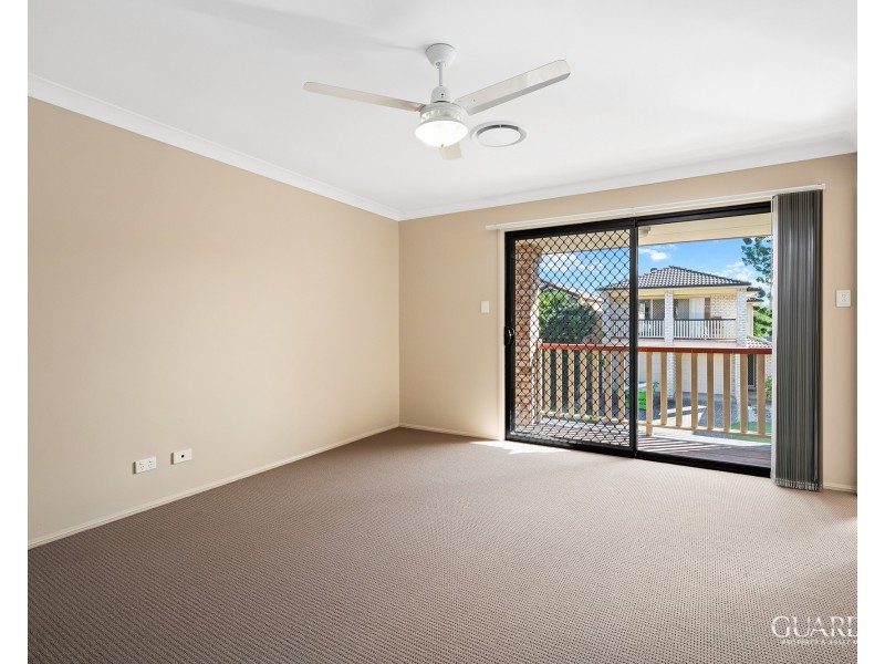 8 Araluen Street, Carindale QLD 4152