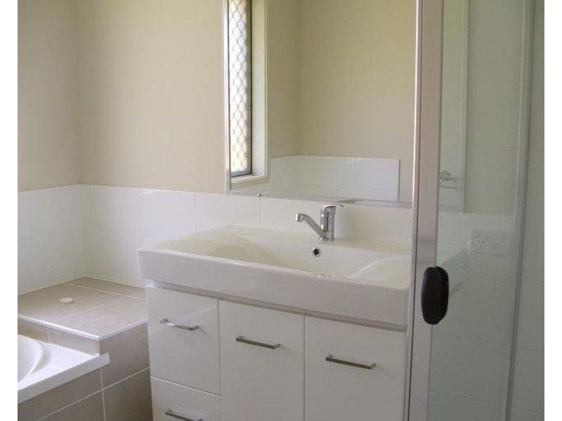 42 Arthur Way, Ormeau QLD 4208