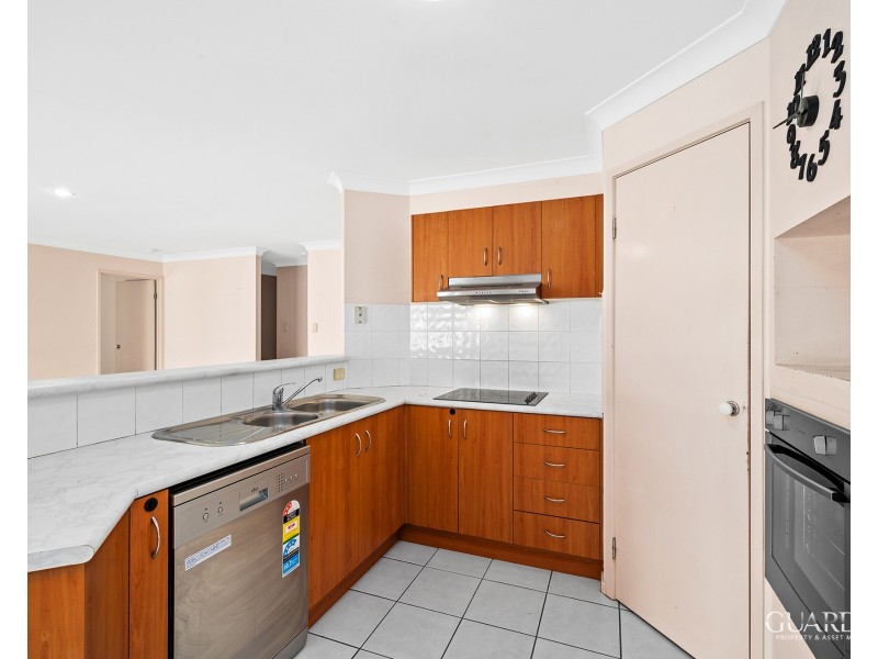 4 Farzana Place, Underwood QLD 4119