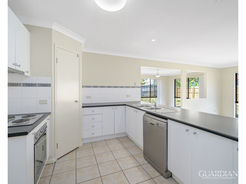 10 Overton Street, Calamvale QLD 4116