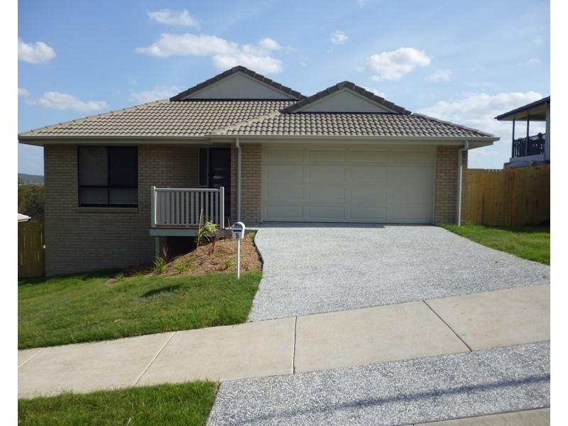 5 Oliver Drive, Redbank Plains QLD 4301