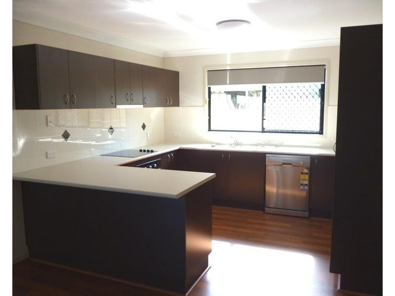5 Oliver Drive, Redbank Plains QLD 4301