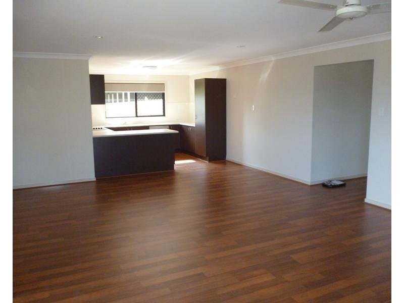 5 Oliver Drive, Redbank Plains QLD 4301