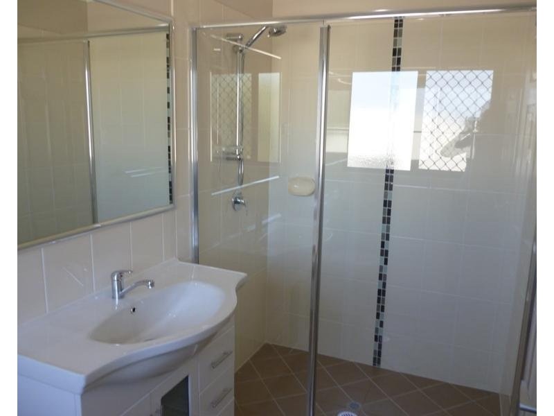 5 Oliver Drive, Redbank Plains QLD 4301