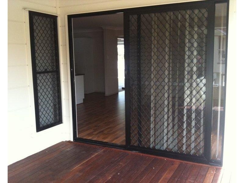 11 Salomon Court, Goodna QLD 4300