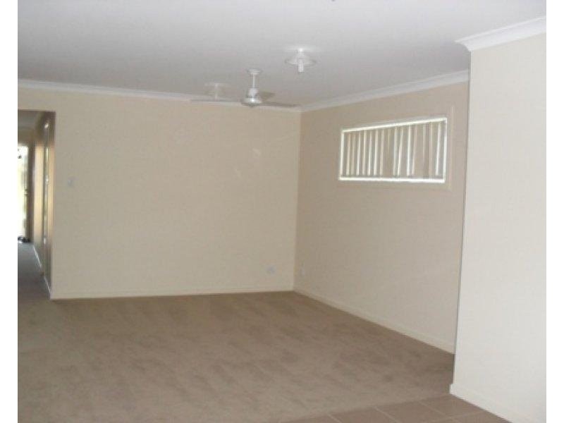 43 Collingrove Circuit, Pimpama QLD 4209