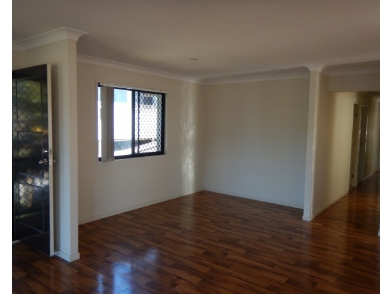 14 Salomon Court, Goodna QLD 4300