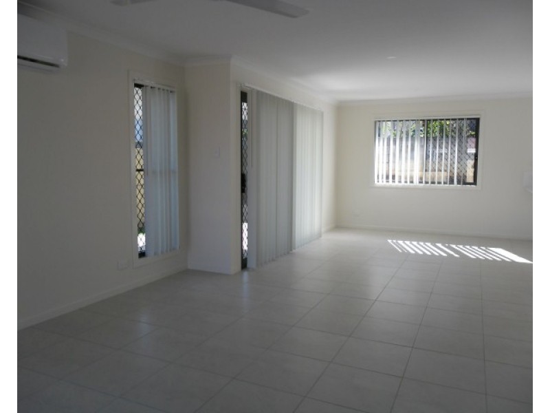 2a/9-11 Francis Road, Shailer Park QLD 4128