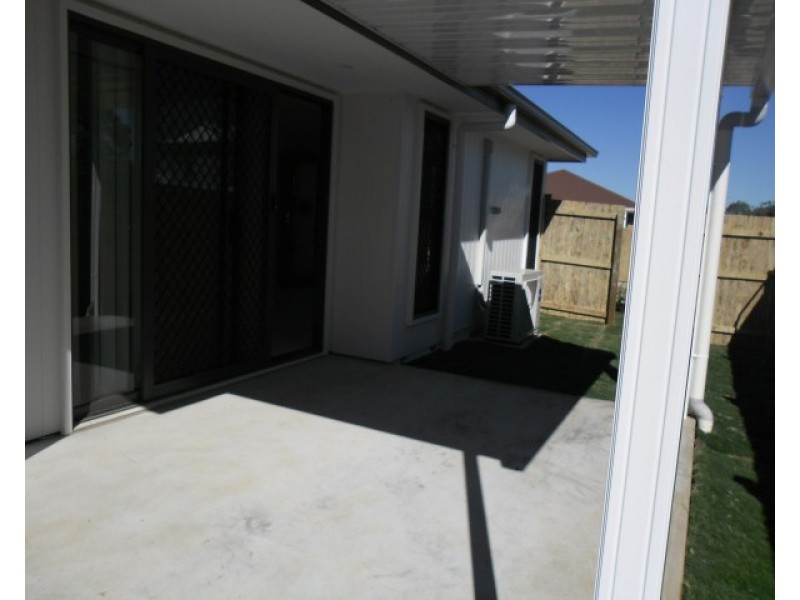 2a/9-11 Francis Road, Shailer Park QLD 4128