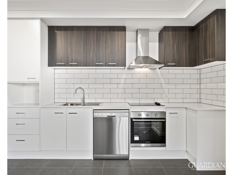 2/23 Heath Terrace, Park Ridge QLD 4125