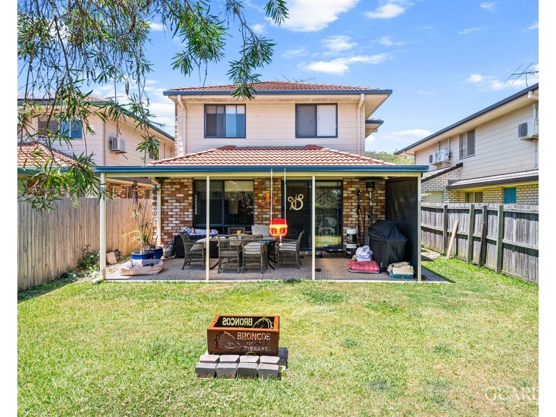 15 Araluen Place, Carindale QLD 4152