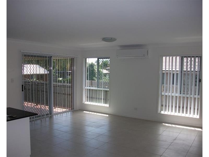 1/22 Adam Street, Beachmere QLD 4510