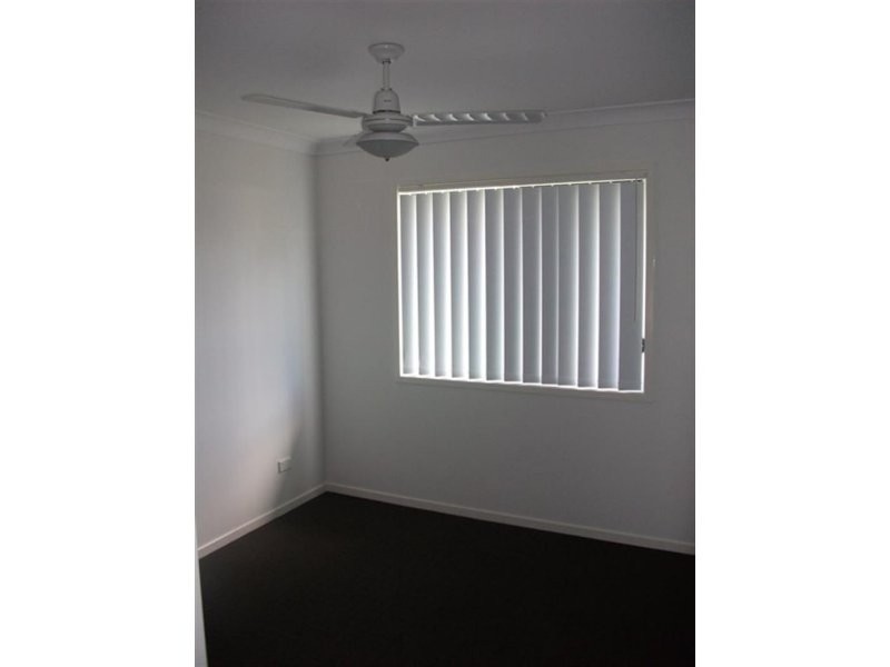 2/22 Adam Street, Beachmere QLD 4510