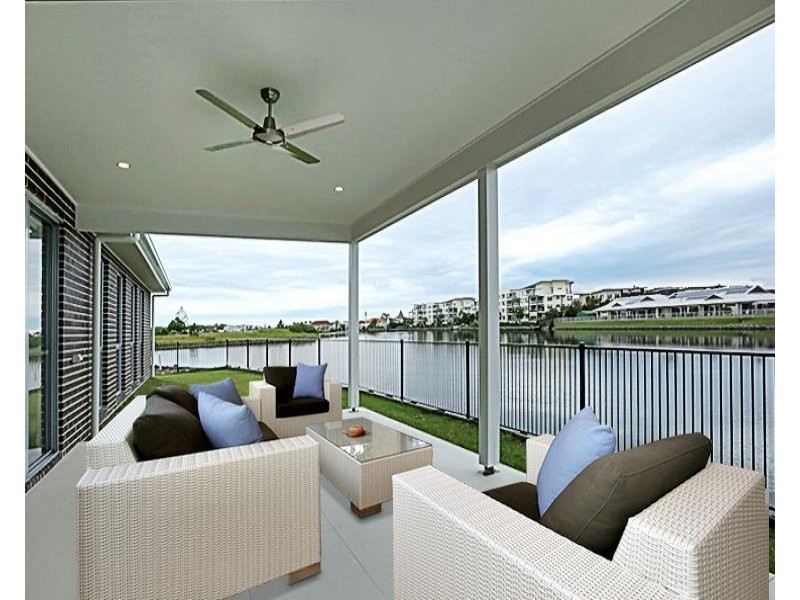 16 Palladium Boulevard, Hope Island QLD 4212