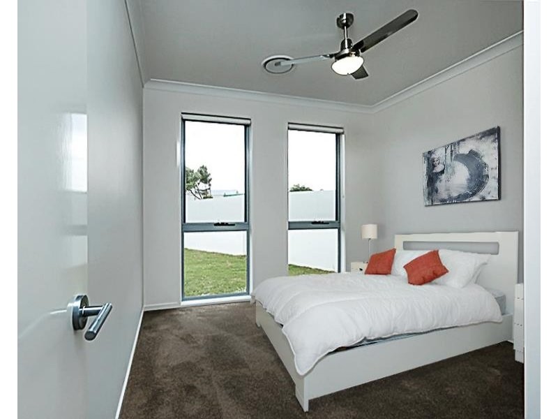 16 Palladium Boulevard, Hope Island QLD 4212