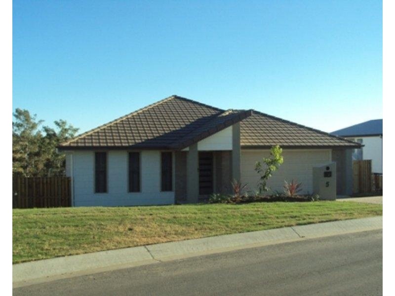 5 Harold Reinhardt Drive, Redbank Plains QLD 4301