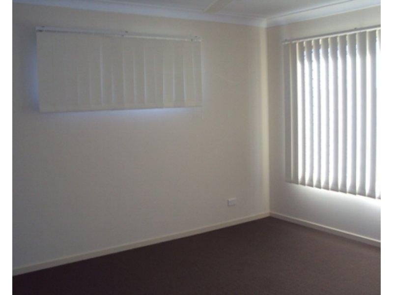 5 Harold Reinhardt Drive, Redbank Plains QLD 4301