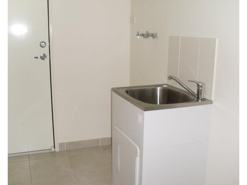 8 Heuer Street, Goodna QLD 4300