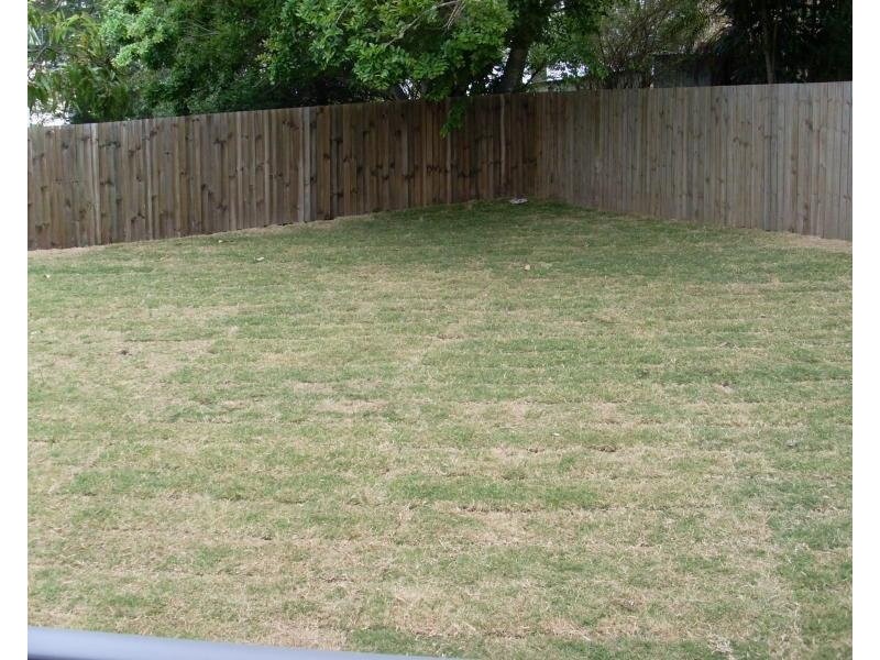 8 Heuer Street, Goodna QLD 4300