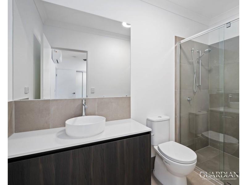 12A Creek Place, Park Ridge QLD 4125