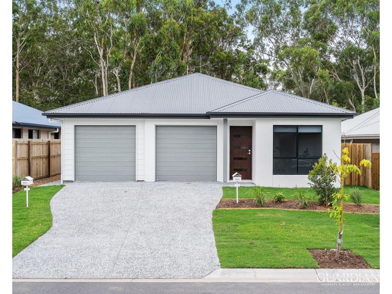 12B Creek Place, Park Ridge QLD 4125