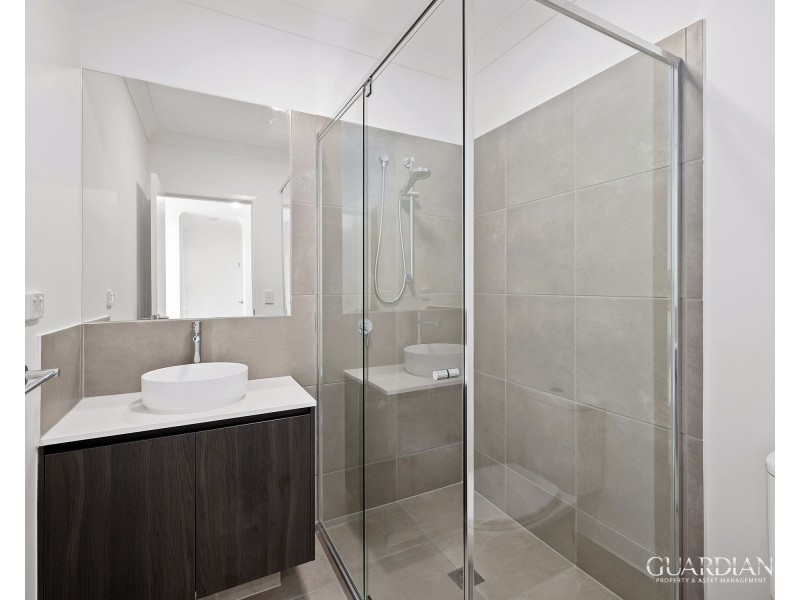 12B Creek Place, Park Ridge QLD 4125