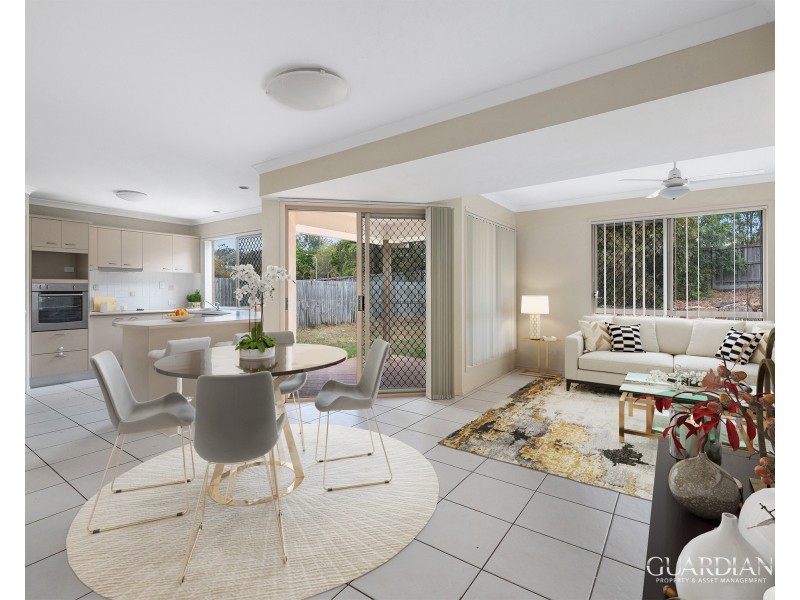 18 Mitchell Place, Parkinson QLD 4115