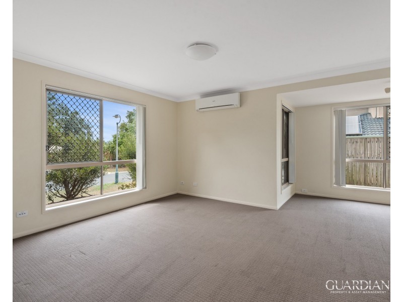 18 Mitchell Place, Parkinson QLD 4115