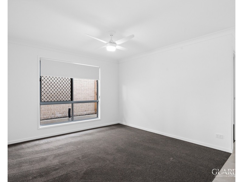 19 Gloria Street, Collingwood Park QLD 4301