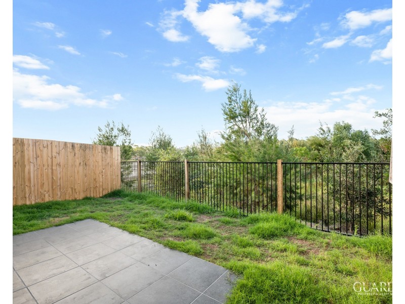 2/11 Claireview Street, Logan Reserve QLD 4133