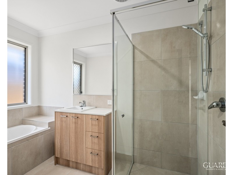 16 Drake Road, Logan Reserve QLD 4133