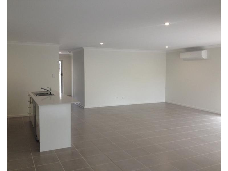 40 Gordon Drive, Bellbird Park QLD 4300