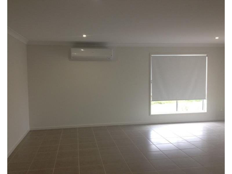 40 Gordon Drive, Bellbird Park QLD 4300