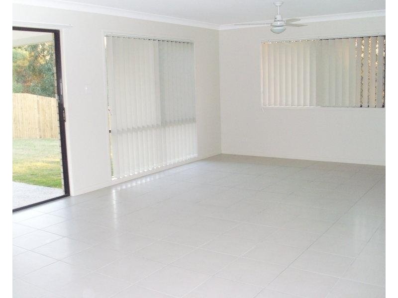 7 Renee Street, Redbank Plains QLD 4301